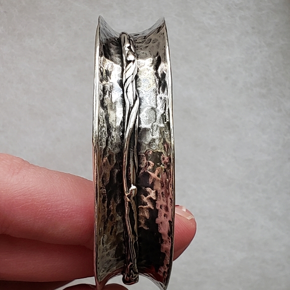 Silpada Sterling Silver Hammered Textured Cuff B1684 - Picture 8 of 14